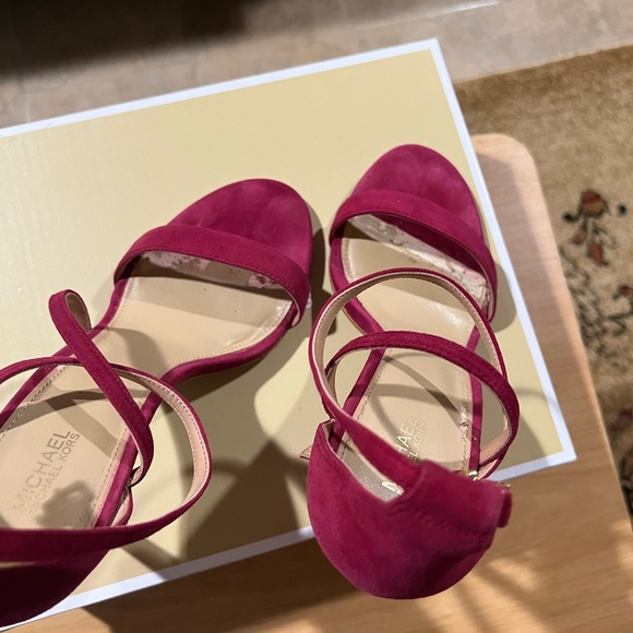 Michael Kors Red Heels - Picture 6 of 6